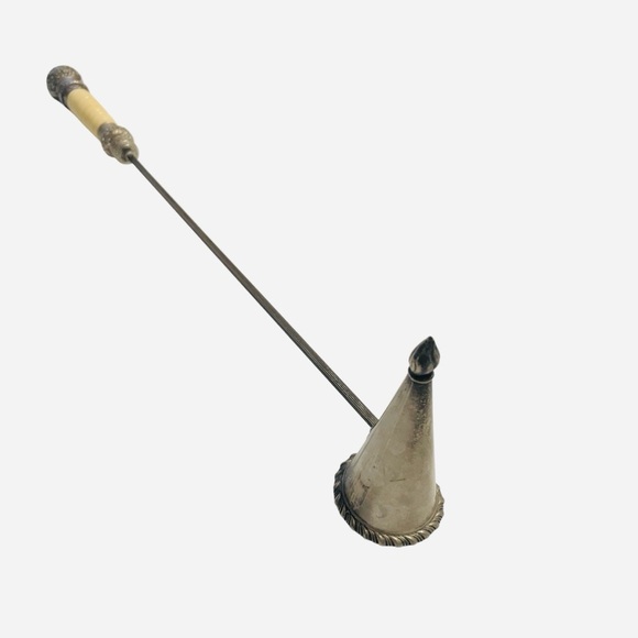 Candle Snuffer 16.5 Long & Elegant Victorian Silver Plated Bovine bone ca.1900 - Picture 8 of 10